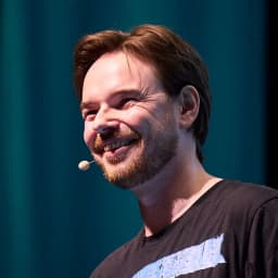 Storytelling i en AI-æra: Sådan fortæller du historier, der føles ægte (også med AI)